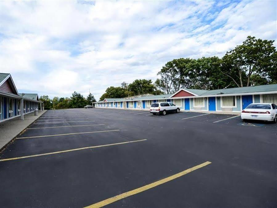 Americas Best Value Inn & Suites Джаксън Екстериор снимка